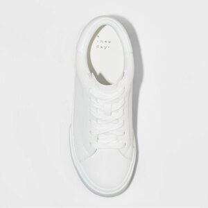 White Sneakers | Size 7